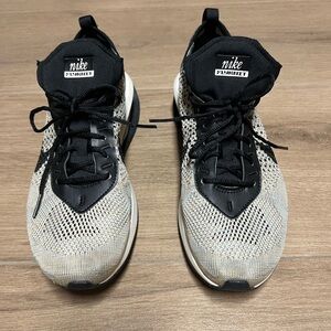 Nike Air Max Flyknit Racer Women’s Sneakers Oatmeal/Black